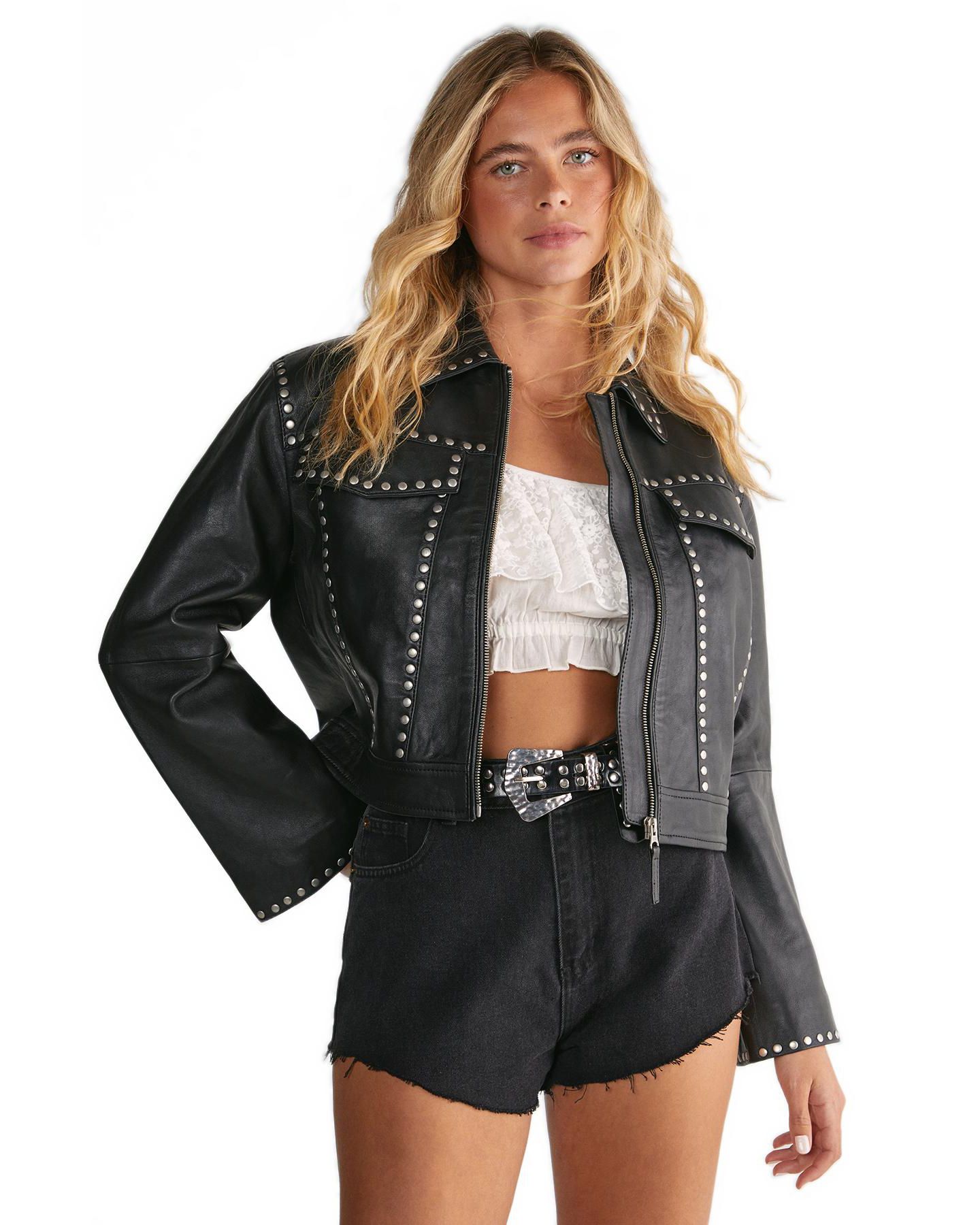 Женская куртка Nasty Gal Leather Studded Cropped Jacket, цвет: Чёрный — фото 1