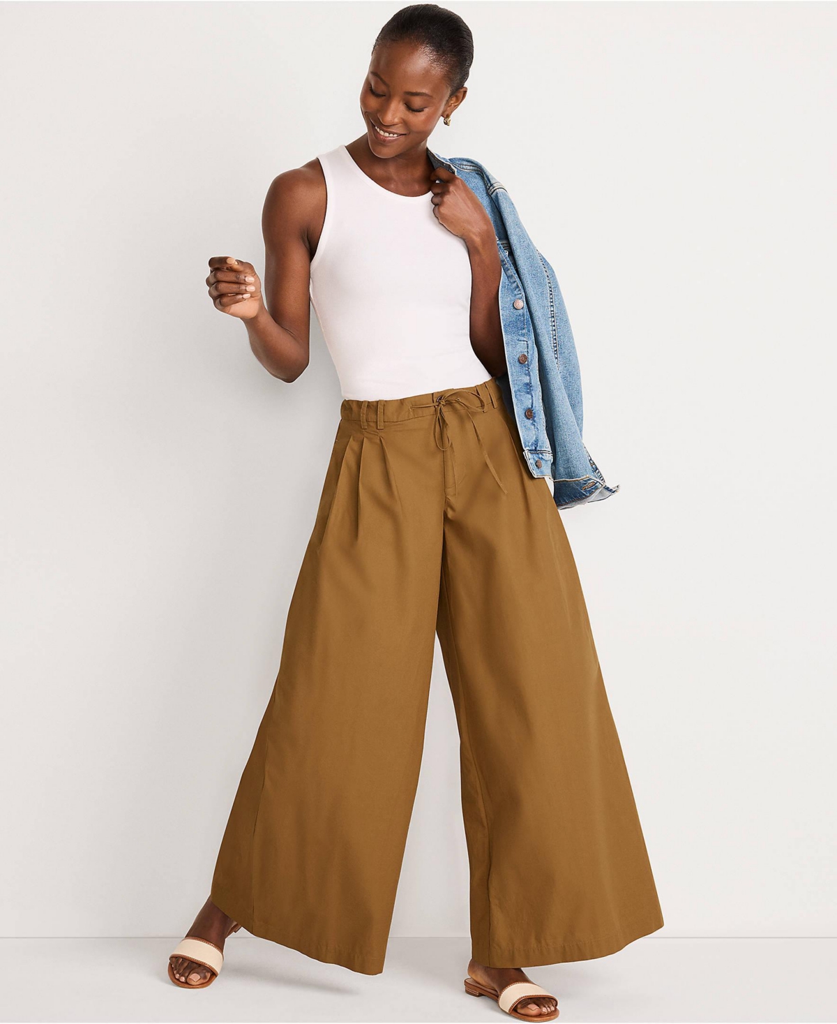 Lands' End Women's Poplin Mid Rise Pleated Slouchy Pants
