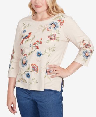 Women's Sunset Canyon Allover Floral Embroidered Crew Neck Top