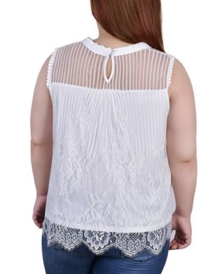 Plus Size Sleeveless Mock Neck Lace Top