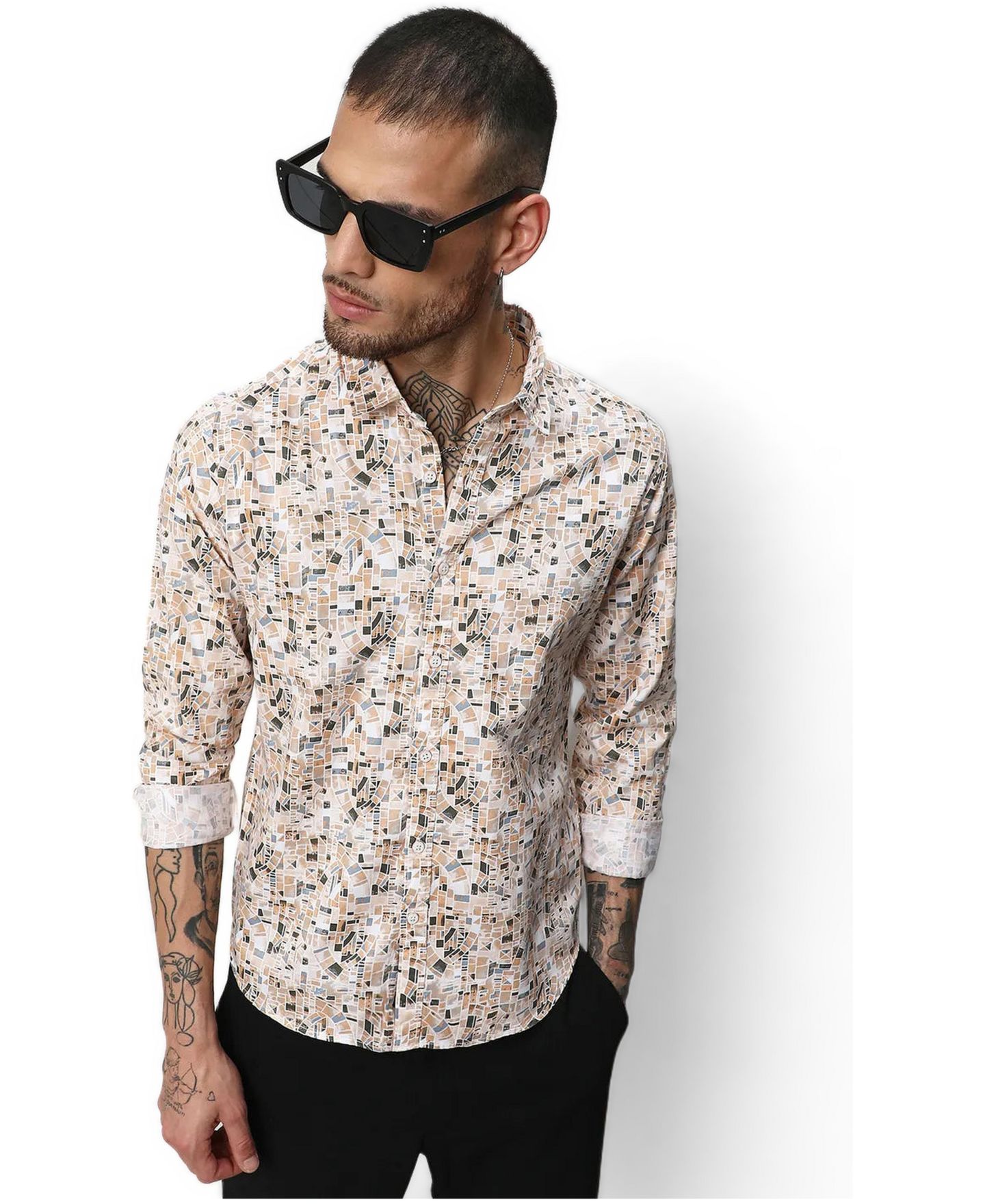 Мужская рубашка Cahoot Campus Sutra Abstract Print Button Up Cotton, цвет: Бежевый / Хаки — фото 1