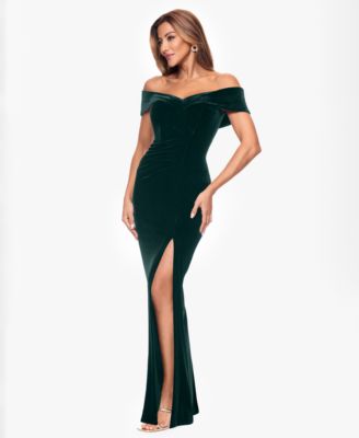 Petite Off-The-Shoulder Sweetheart Velvet Gown
