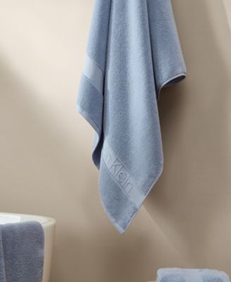 Iconic Cotton Jacquard Bath Towel, 56" x 30"