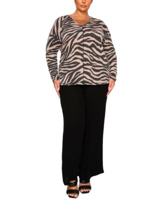 Plus Size Textured Zebra V Neck Dolman Top