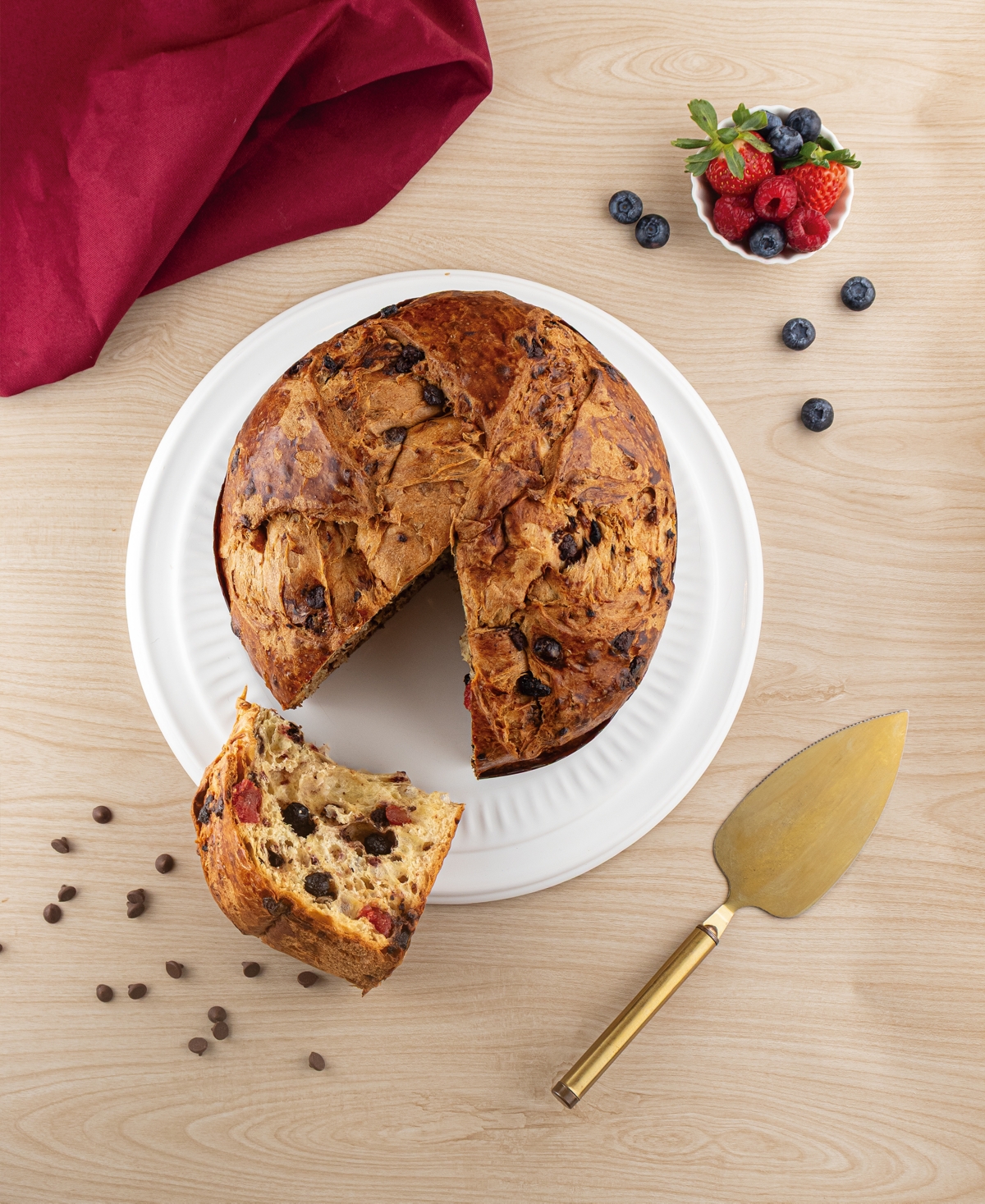 Ofner Mixed Berries Chocolate Panettone, 26.46 oz In Transparent