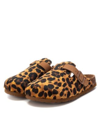 Women's Suede Casual Clogs  By XTI