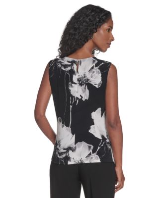 Women’s Sleeveless Pleated Crew Neck Top