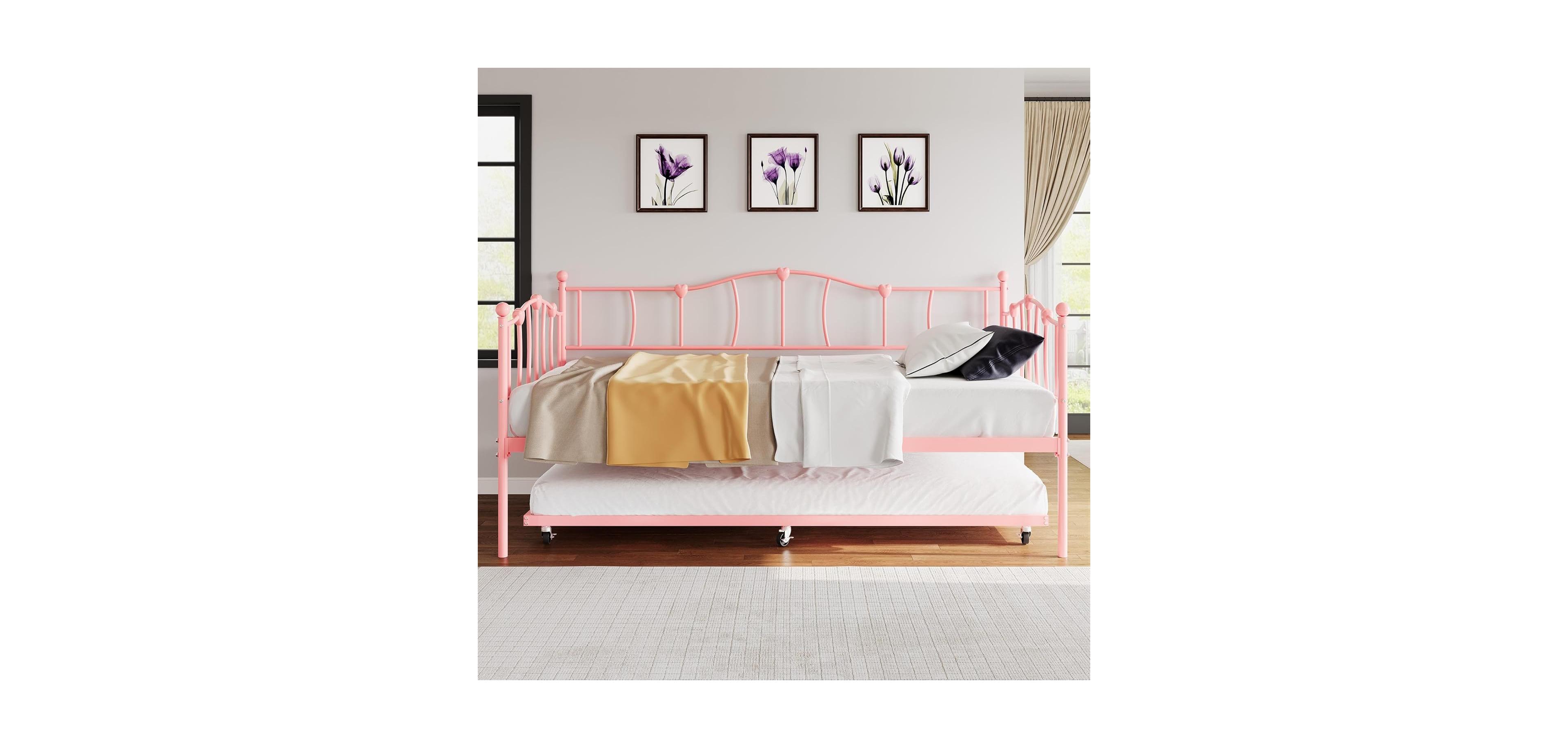 gaomon Metal Daybed with Trundle Bed, Twin Size Day Bed With Premium Metal Frame and Steel Slat Support, Daybed and Roll Out Trundle, Pink