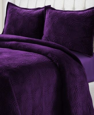 Capri Medallion Velvet Oversized Solid 3 piece Quilt Set, King