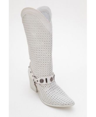 Lumen Block Heel Western Boot (Women)