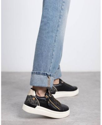 Women's Casual Sneakers By XTI