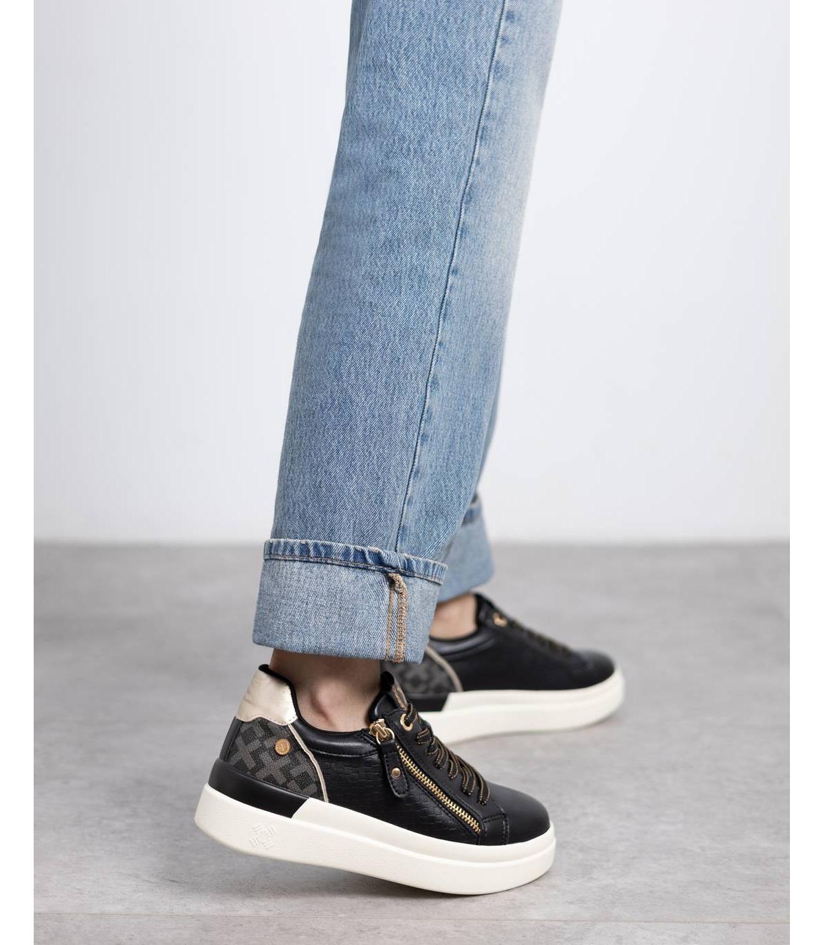 Women's Casual Sneakers By Xti