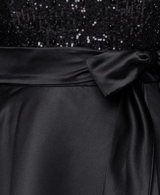 Plus Size Sequin Detail Crewneck Ballgown