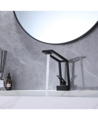 Single Hole Single-Handle Bathroom Faucet in Matte Black