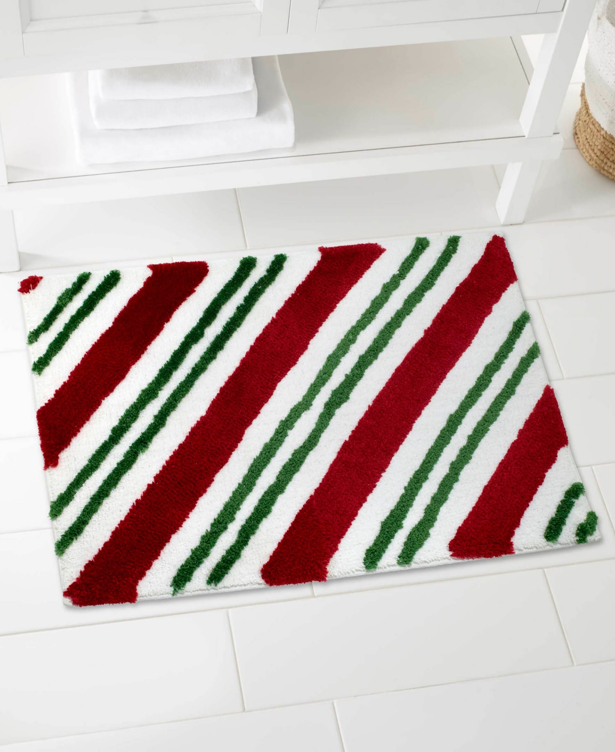 Avanti Candy Cane Polyester Bath Rug, 20" X 32" In Multi
