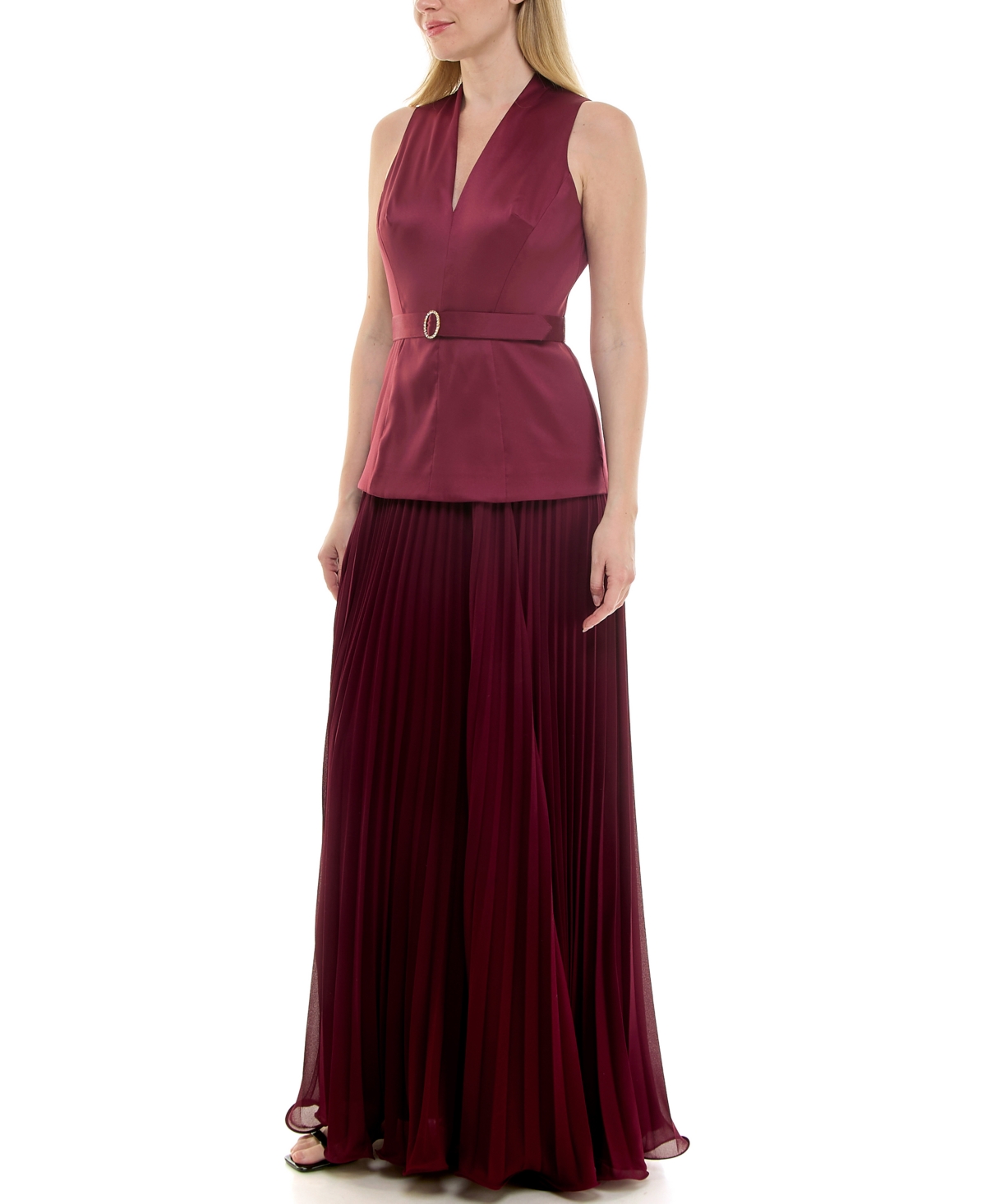 Taylor Women's V-neck Pleat Detail Dress In Burgundy