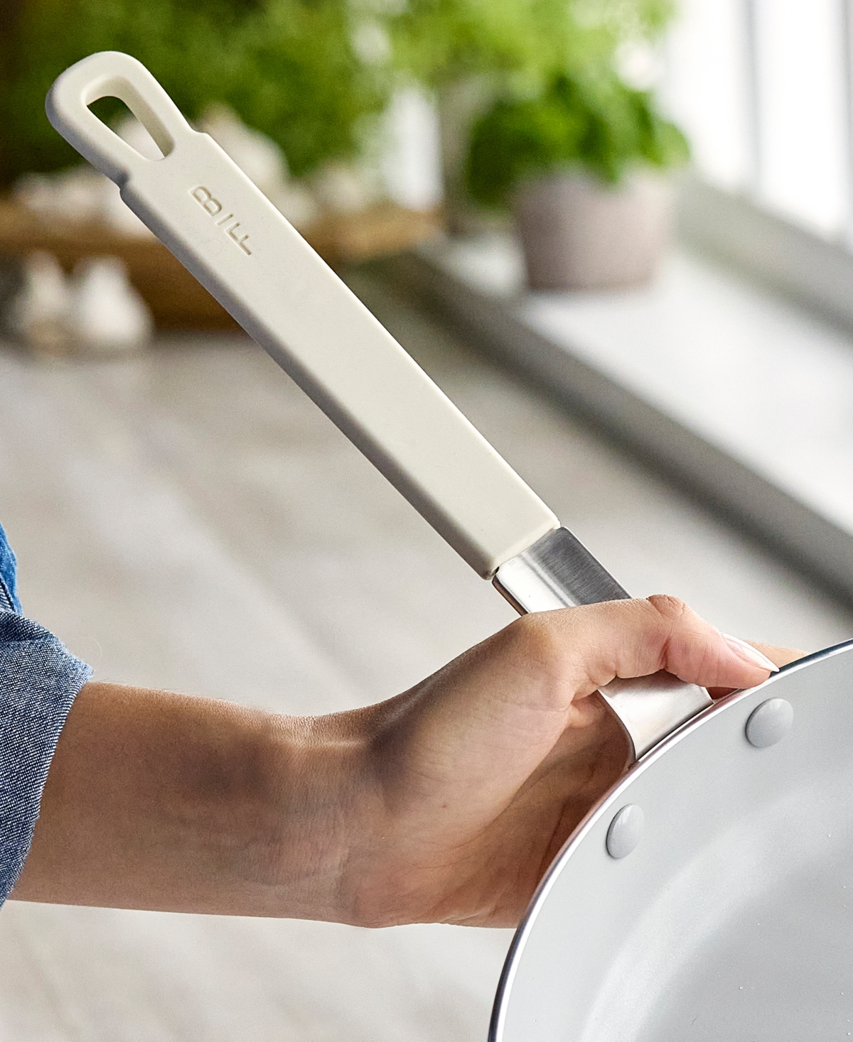 Greenpan Bobby Flay Ceramic Nonstick 12" Frypan In Neutral