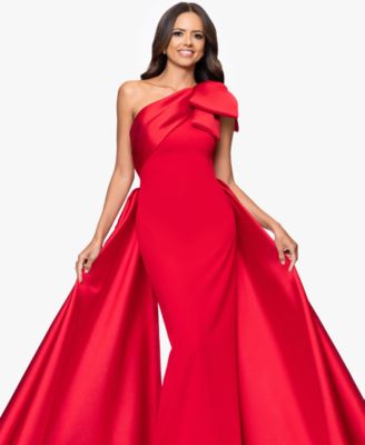 Women's One-Shoulder Gown