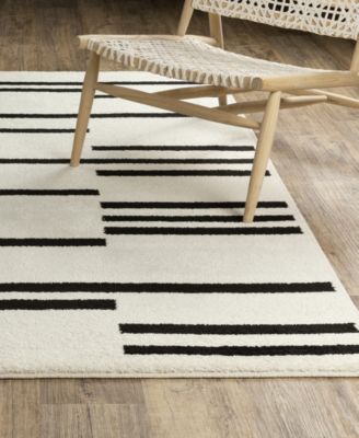 Quinn QUI10 5&#39; x 8&#39; Area Rug