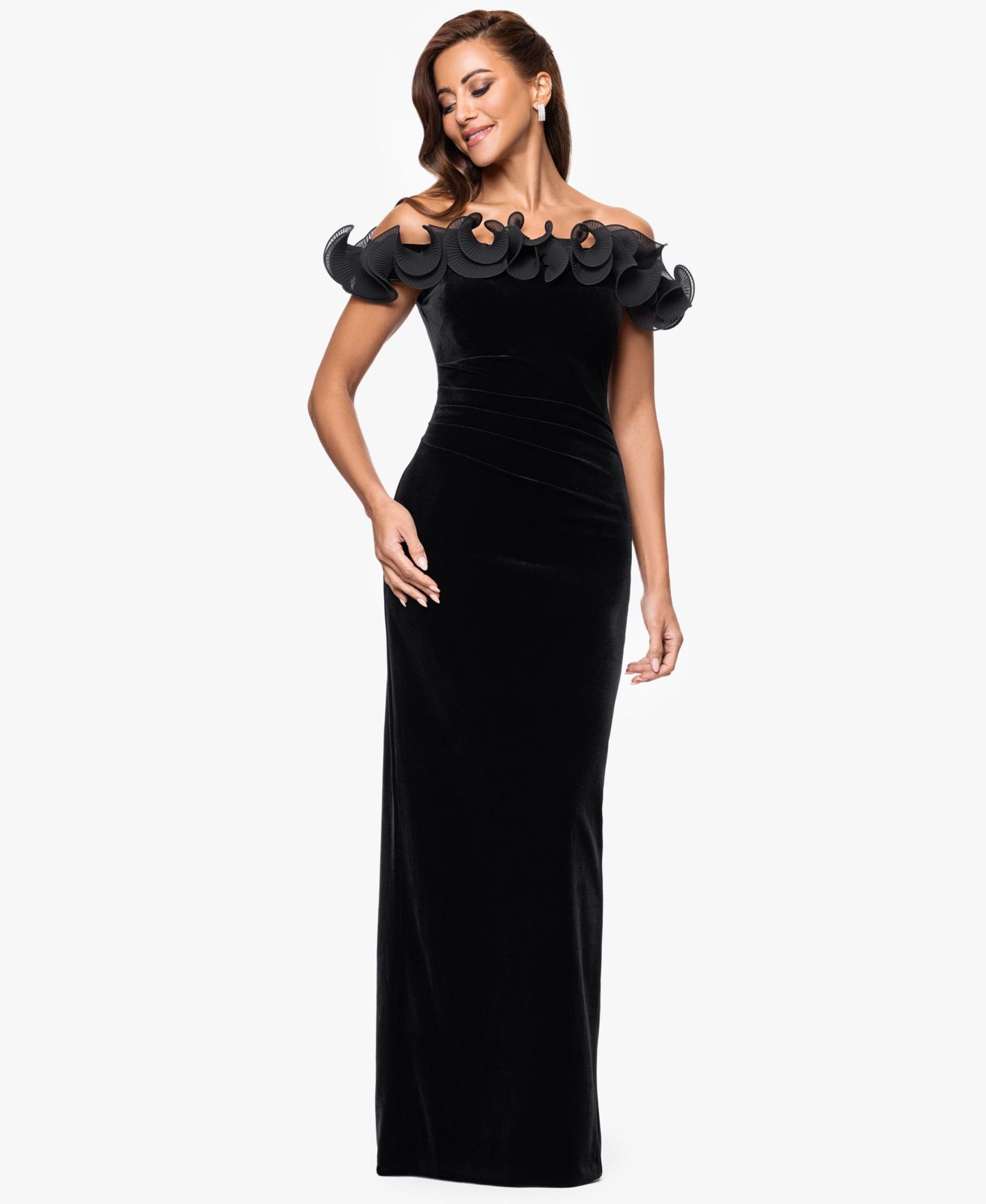Женское платье XSCAPE Velvet Off The Shoulder Ruffle, цвет: Чёрный — фото 1