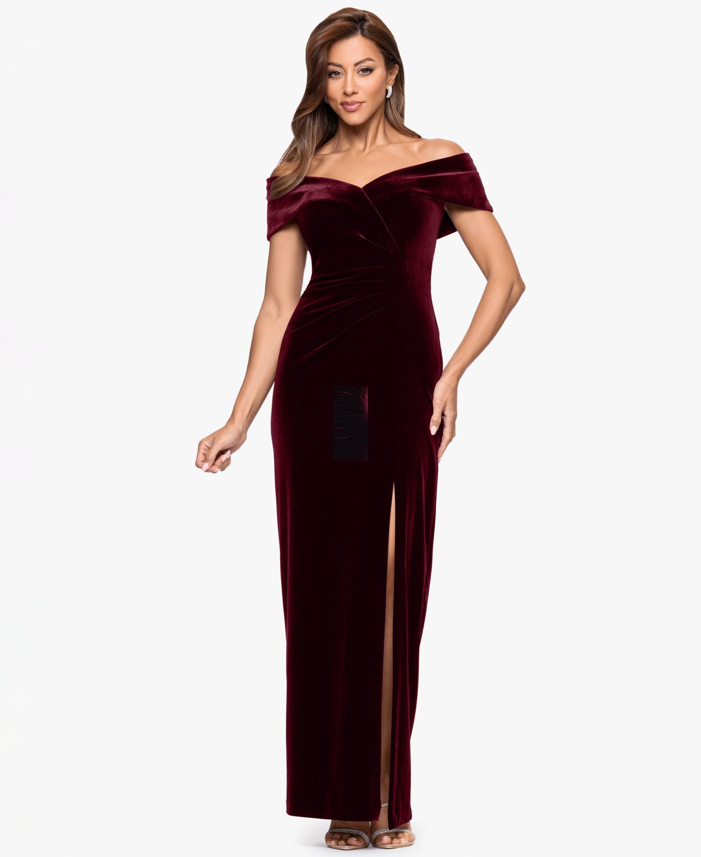 Женские платья XSCAPE Velvet Off-The-Shoulder Leg-Slit Gown, цвет: Бордовый — фото 4