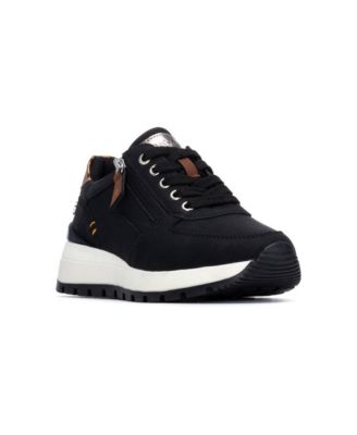Women's Casual Sneakers Refresh Collection