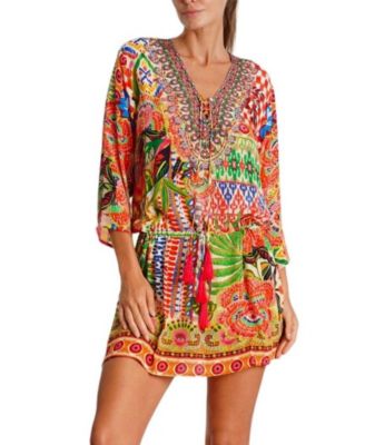 La Moda Clothing
