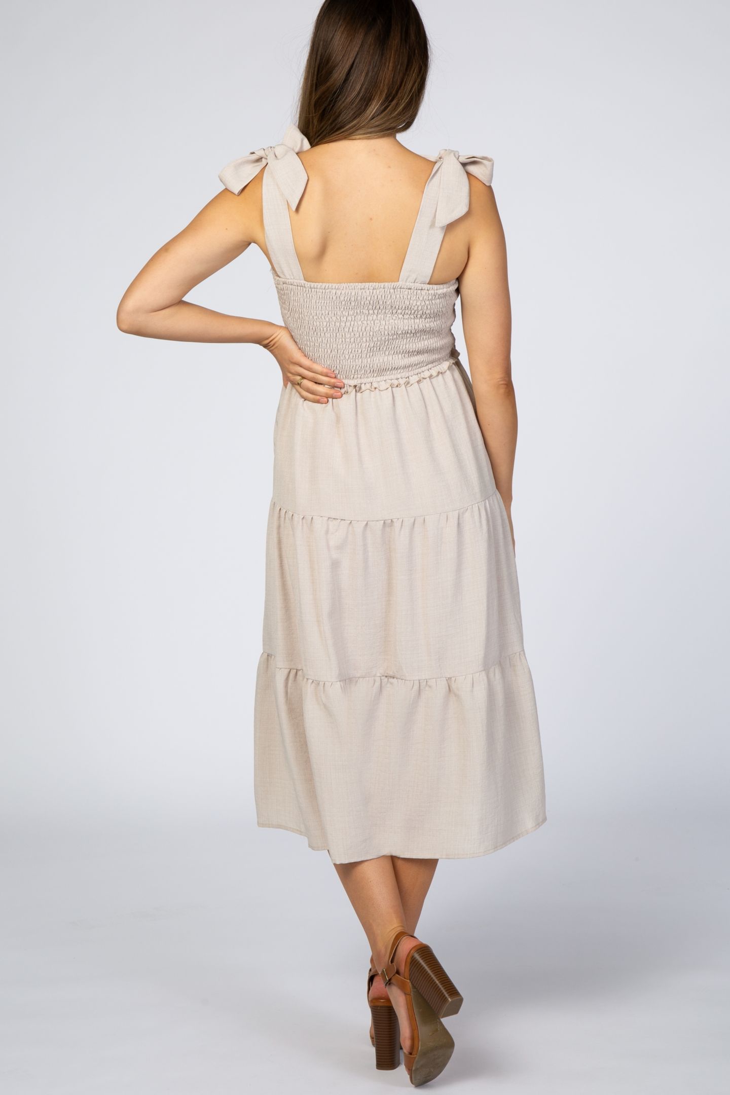 Женское платье Pinkblush Rust Bow Strap Tiered Midi, цвет: Бежевый — фото 3