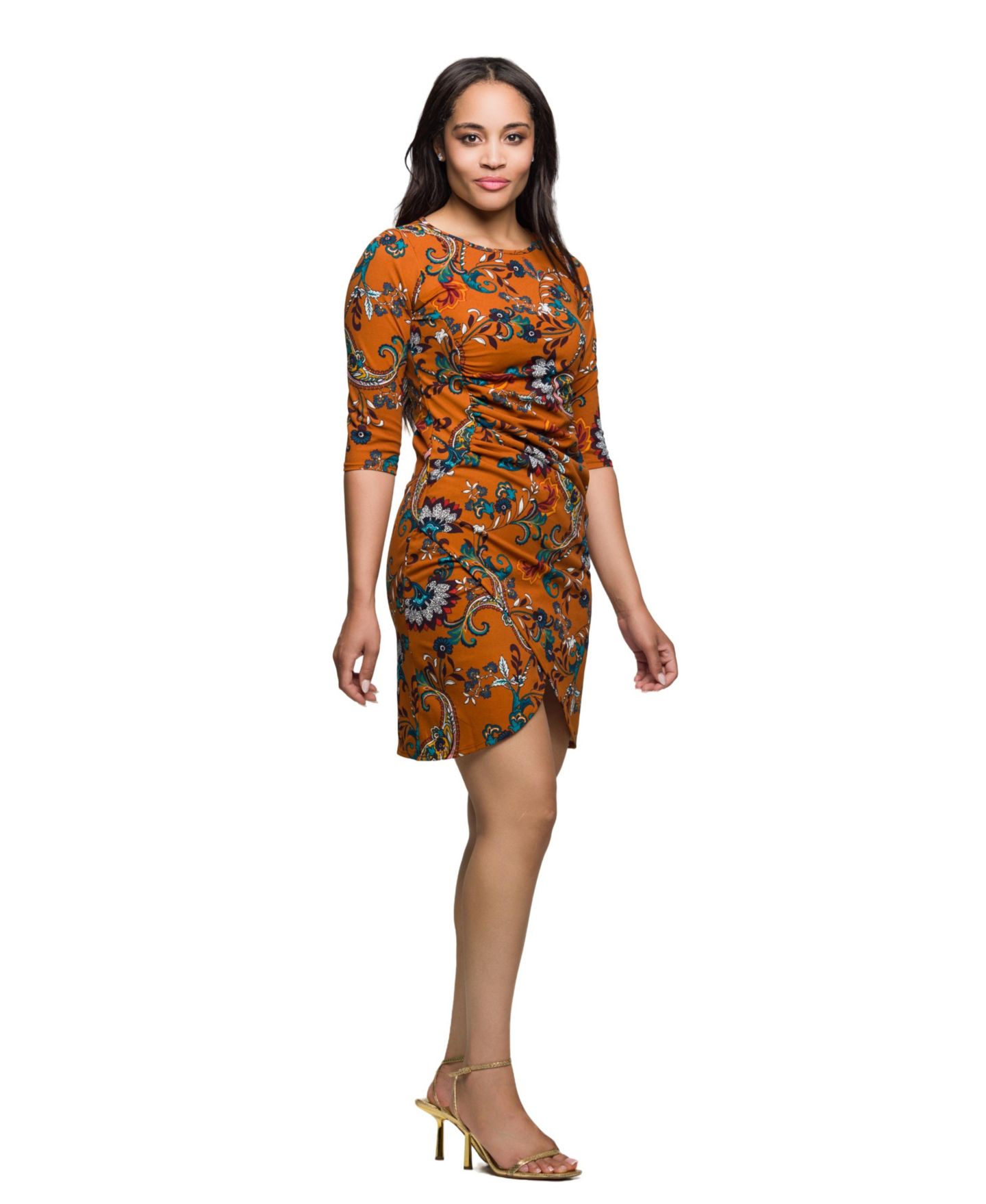Женское платье 24seven Comfort Apparel Elbow Sleeve Ruched Tulip Fall Print Mini, цвет: Оранжевый разноцветный — фото 2
