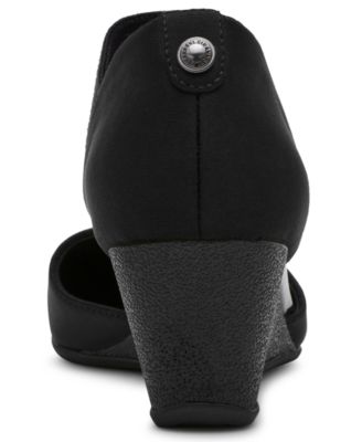 Women's Tiffany Wedge Heel Pumps