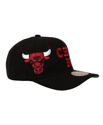 Men's&nbsp;Black Chicago Bulls Busted Logo Wordmark Wrap-Around Pro Pinch Adjustable Hat