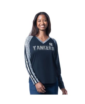 G-III 4Her by Carl Banks - Women's Navy New York Yankees Top Dog Raglan Long Sleeve V-Neck T-Shirt