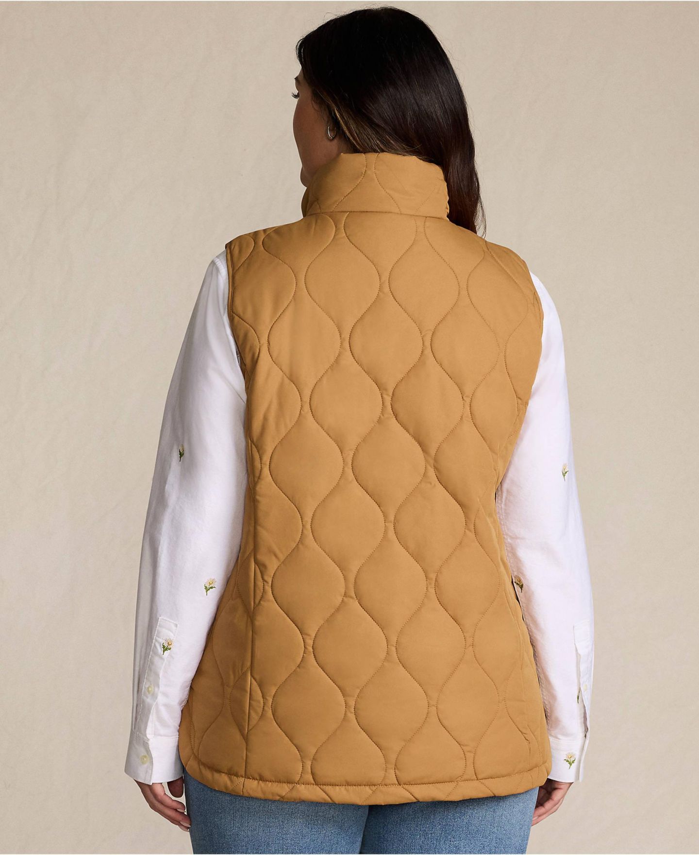 Женский жилет Lands' End Plus Size FeatherFree Quilted Insulated Vest, цвет: Верблюжий — фото 4