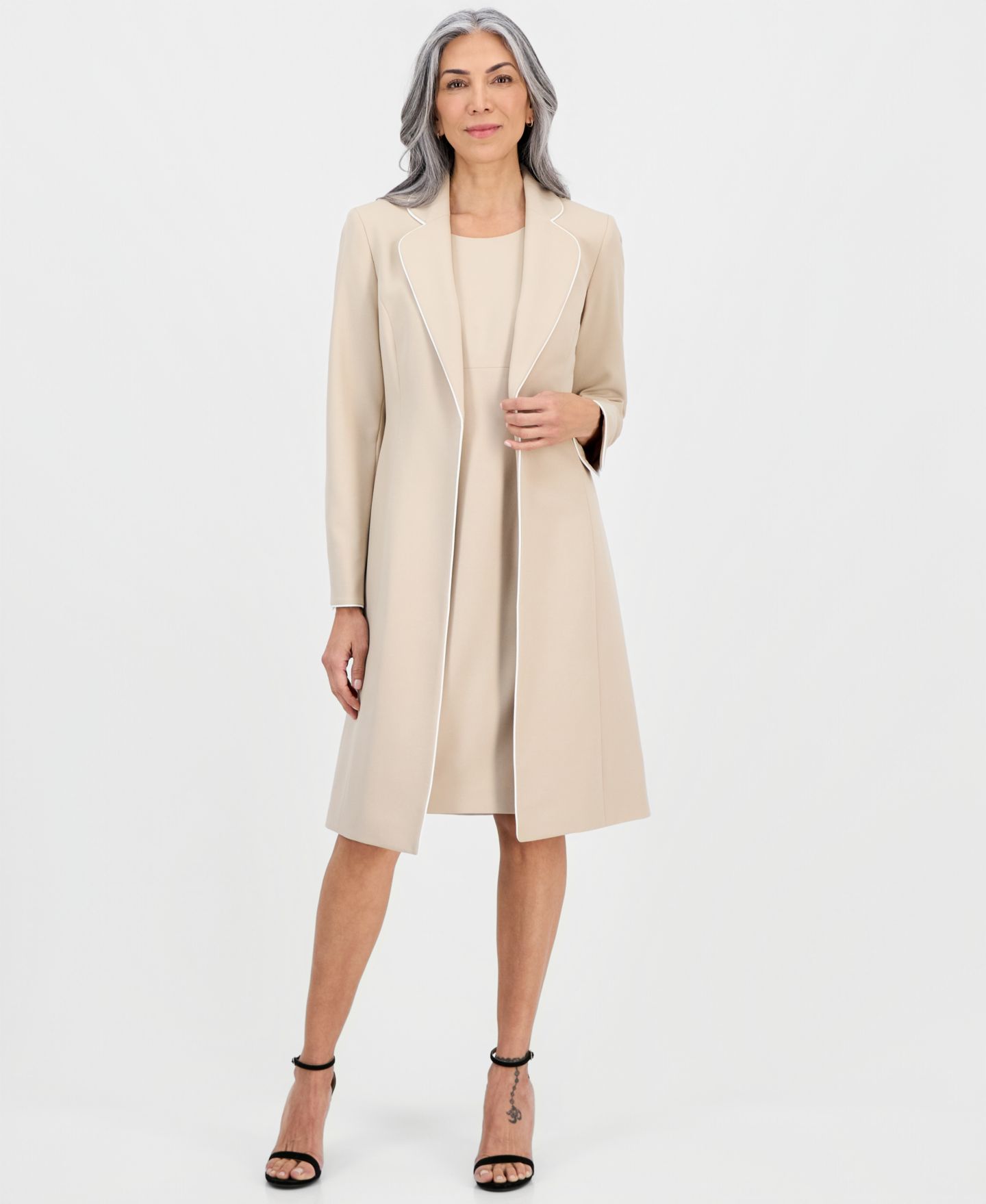 Женские платья Le Suit Topper Jacket & Round-Neck Sheath 2 Piece Dress Suit, Regular & Petites, цвет: Бежевый / Ванильный ледяной — фото 1