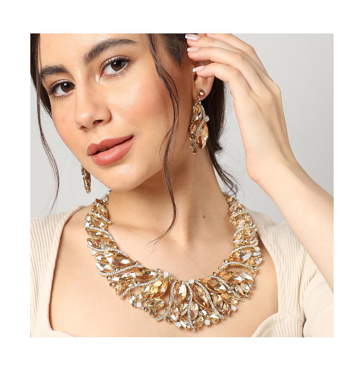 Sohi Stones Crystal Necklace Set In Gold
