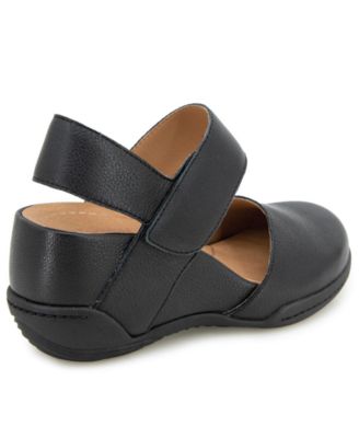 Women's Nia Casual Wedge Shoe