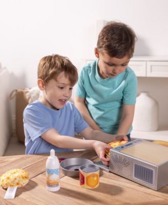 Melissa & Doug Doughlicious Cook, Bake & Serve Pretend Play Set