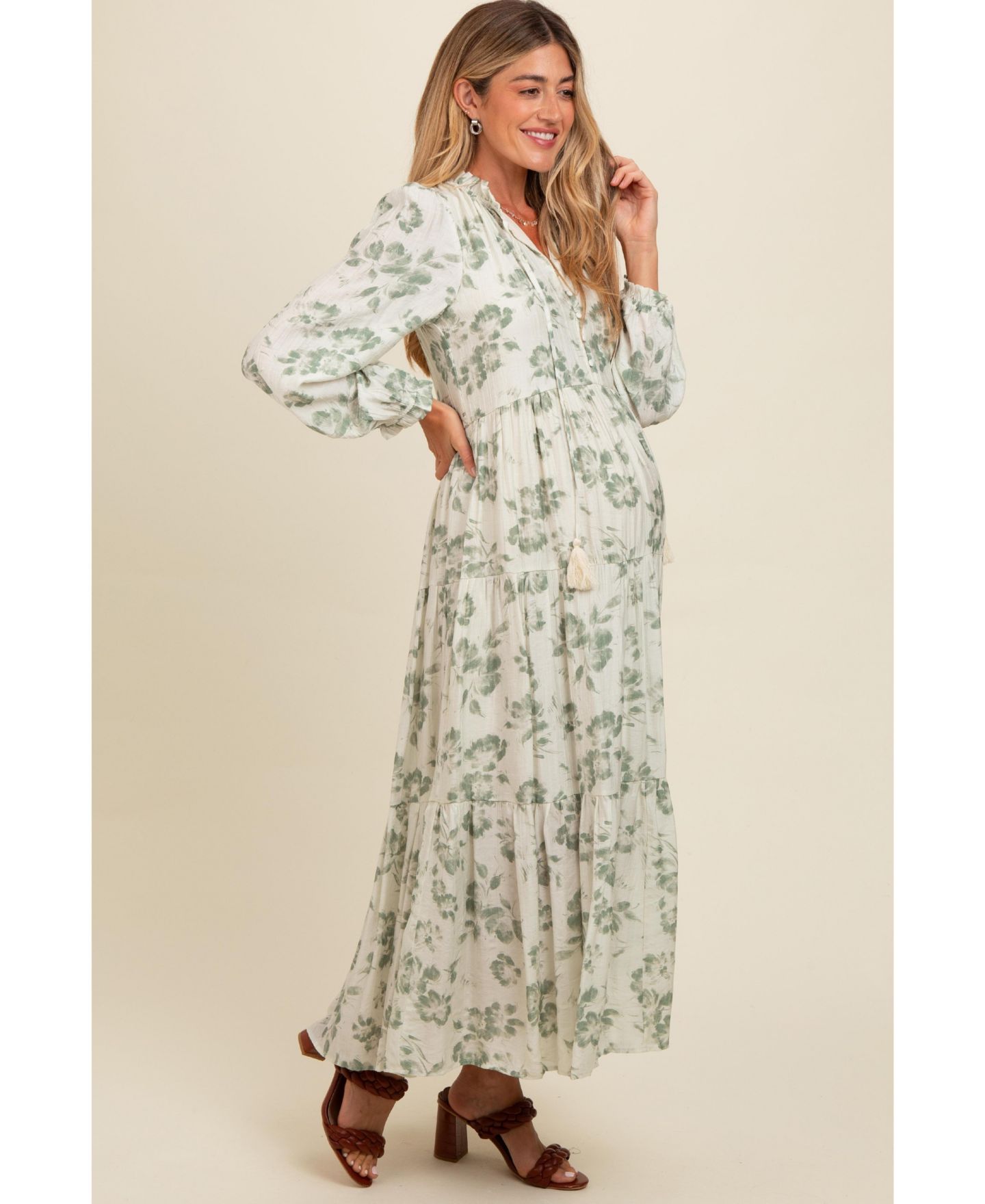 Женское платье Pinkblush Black Floral Button Front Tiered Long Sleeve Maxi, цвет: Оливковый зелёный — фото 5