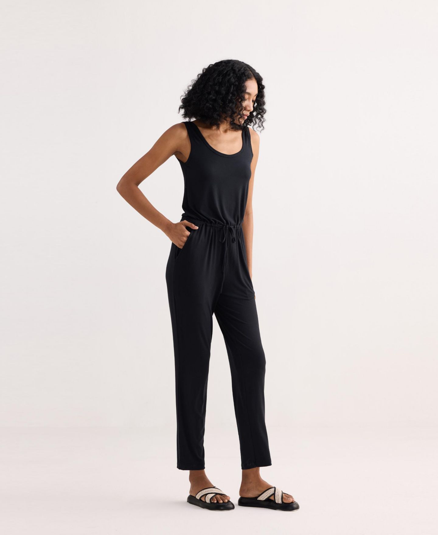 Женский комбинезон Reistor Relaxed Drawstring Jumpsuit in Black, цвет: Чёрный — фото 2