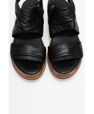 Lunas Leather Side-Zip Sandal (Women)