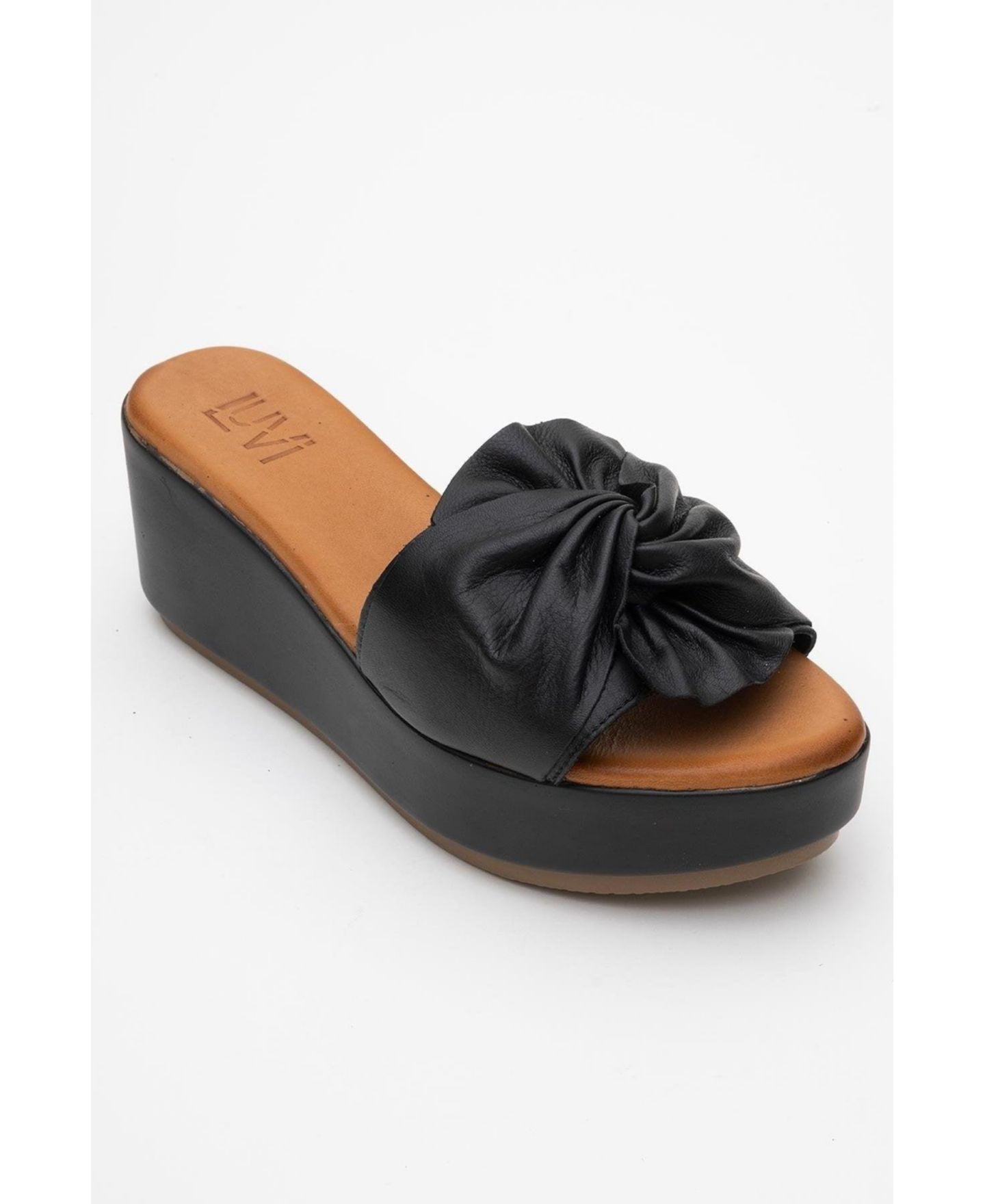 Женские сандалии Forever & Always Shoes Syndra Bow Wedge Leather Sandal (Women), цвет: Чёрный кожаный — фото 1