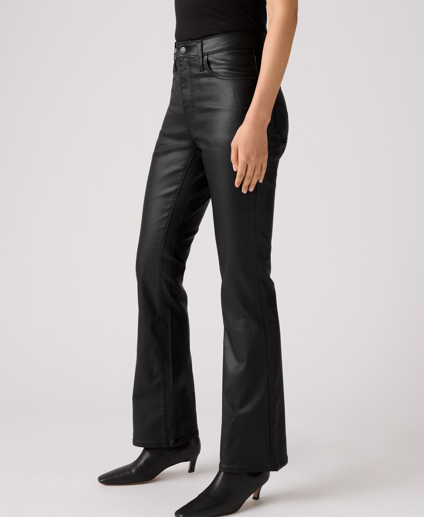 Женские джинсы Levi's 725 Coated High-Waist Classic Stretch Bootcut, цвет: Coated Caviar — фото 2