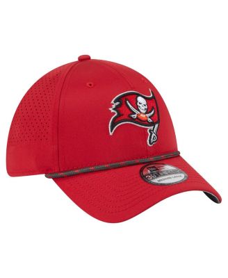 Men's Red Tampa Bay Buccaneers Perforated 39THIRTY Flex Hat