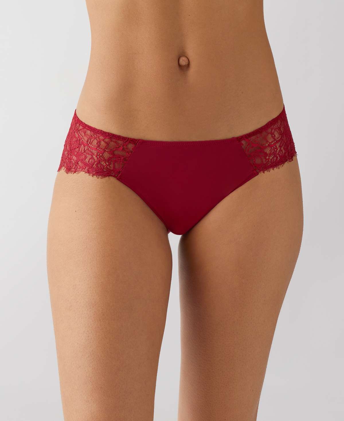 B.tempt'd By Wacoal Women's It's On Thong Underwear 972296 In Red