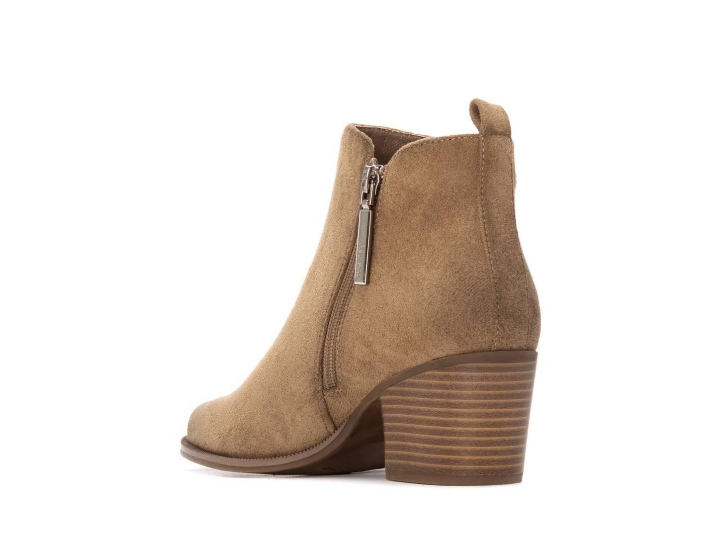 Женские ботинки XTI Block Heel Suede Ankle Booties Refresh Collection, цвет: Бежевый — фото 4