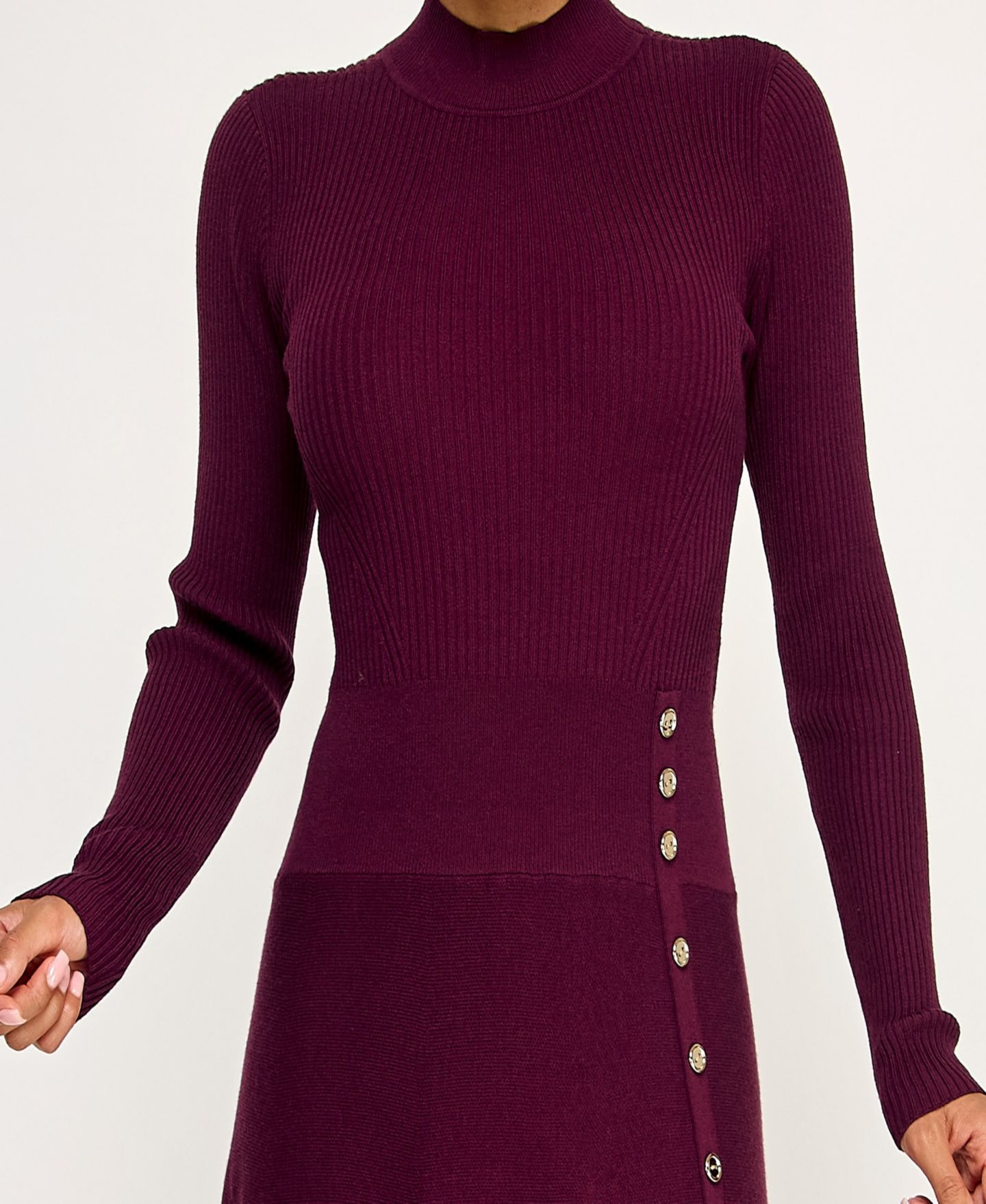 Женское платье INVITEE Juniors' Mini Buttons A-Line Sweater Dress, цвет: Сливовый — фото 5