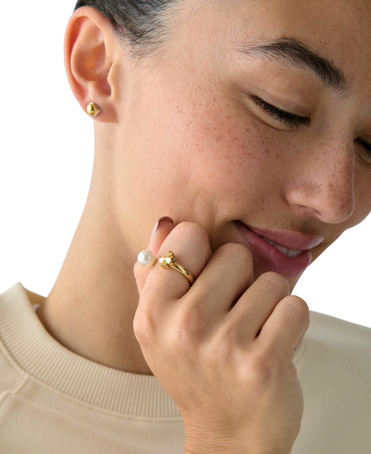 Kate Spade Imitation Pearl And Cubic Zirconia Flower Ring In Gold