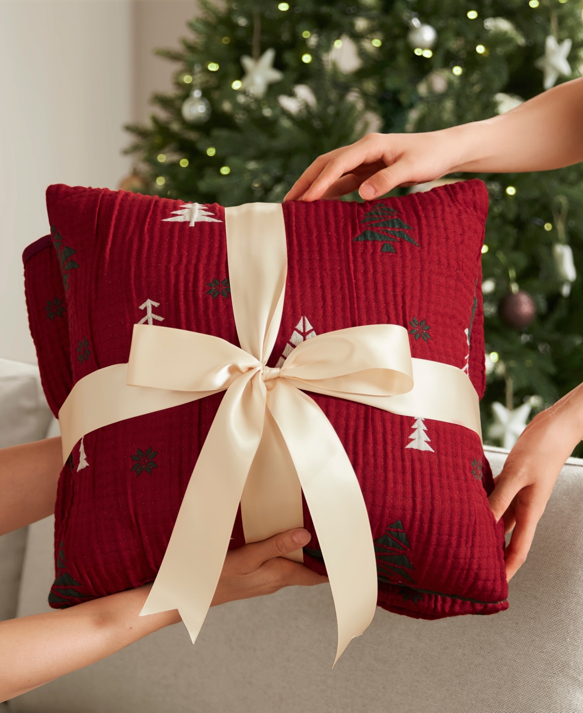 Madison Park Winter Holiday 3-Pc. Coverlet Set