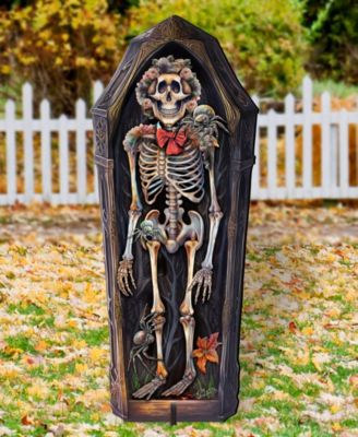Skeleton Coffin Outdoor D&eacute;cor