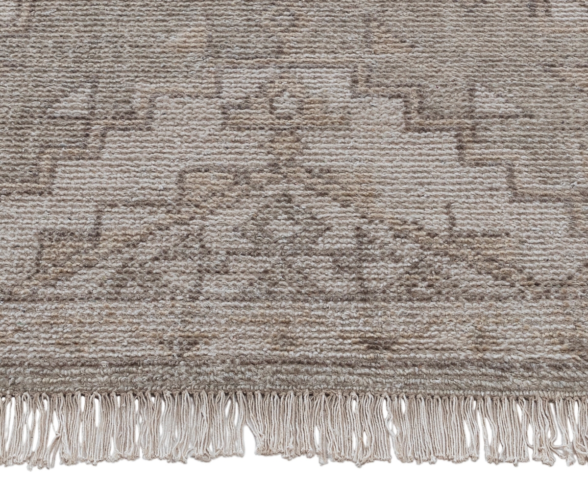 Obeetee Palace Whitley 2'x3' Area Rug